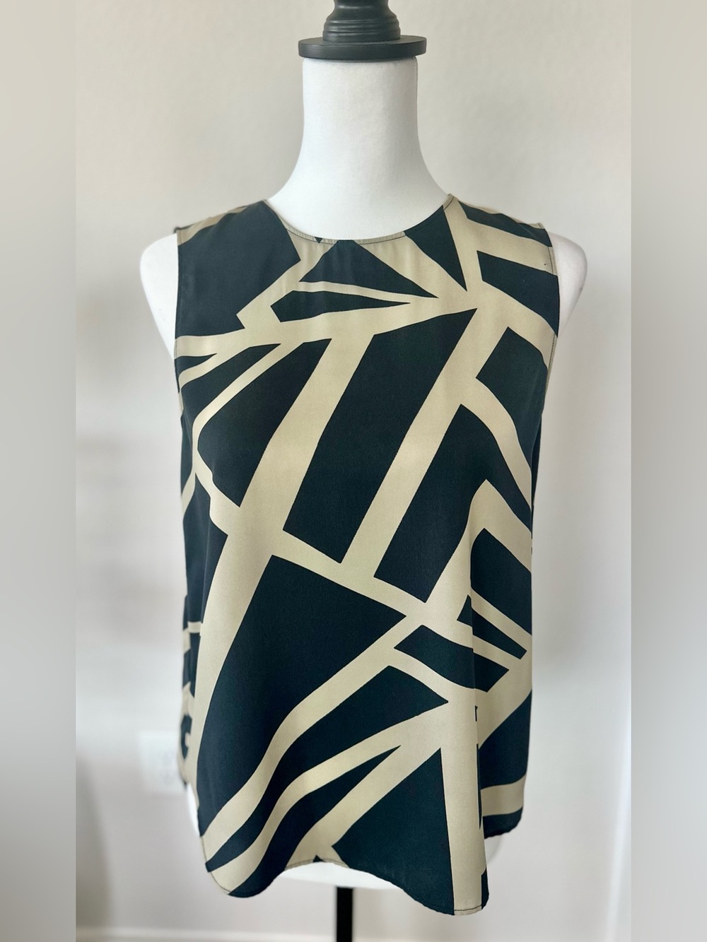 Banana Republic Factory Printed Geometric Sleeveless Top Shell Tank Small